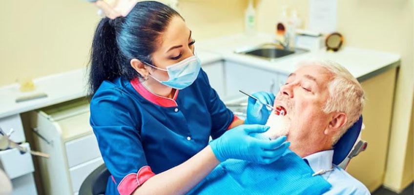dental-implantologist-in-bangalore