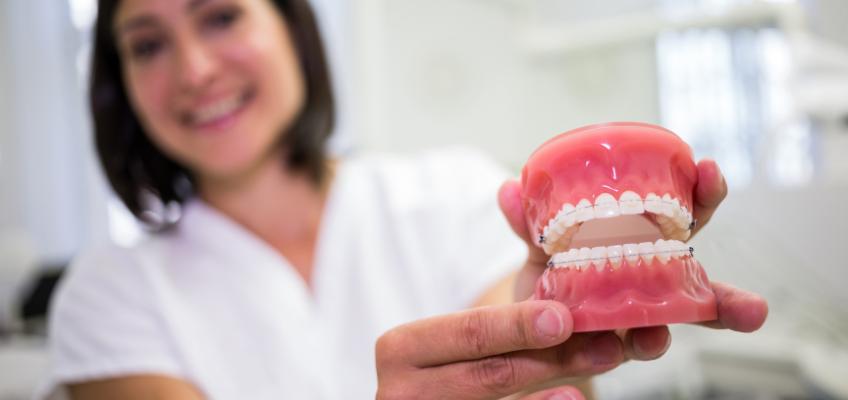 dentures-versus-implants